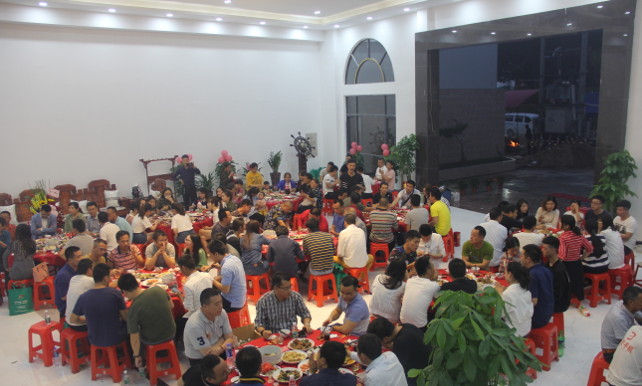 中山市遠(yuǎn)洋體育塑膠材料廠十二年慶典二